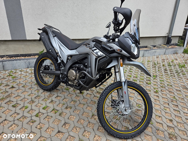 VOGE 300GY RALLY