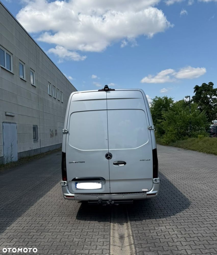 Mercedes-Benz Sprinter - 3