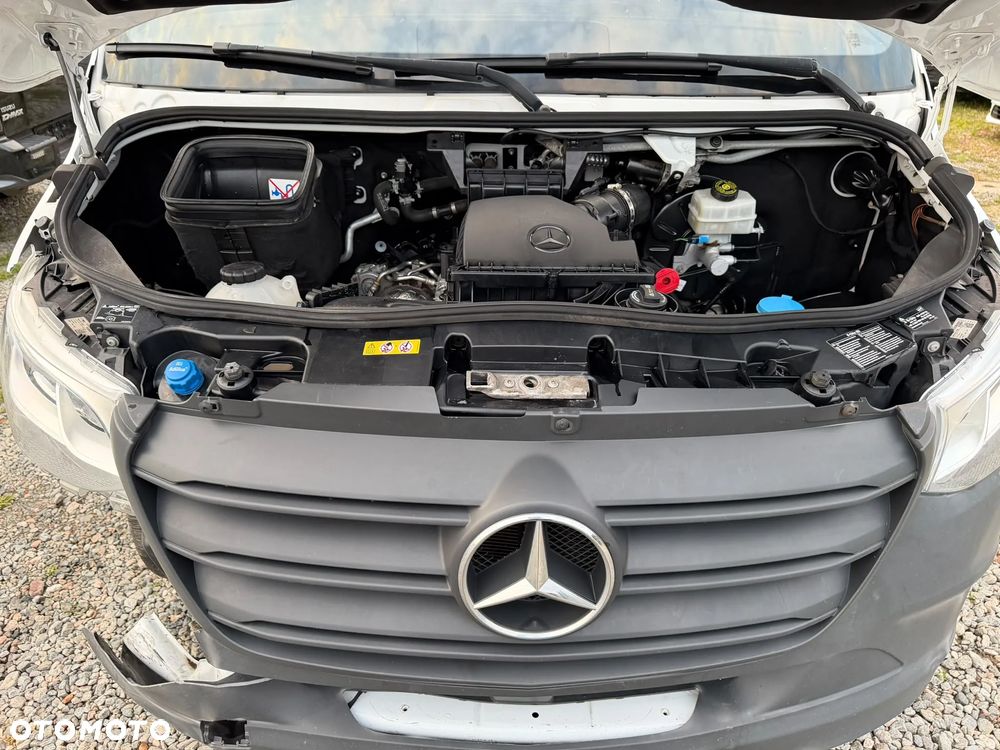 Mercedes-Benz Sprinter - 17