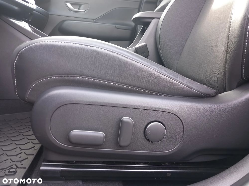 Hyundai Kona 65kWh Executive - 30