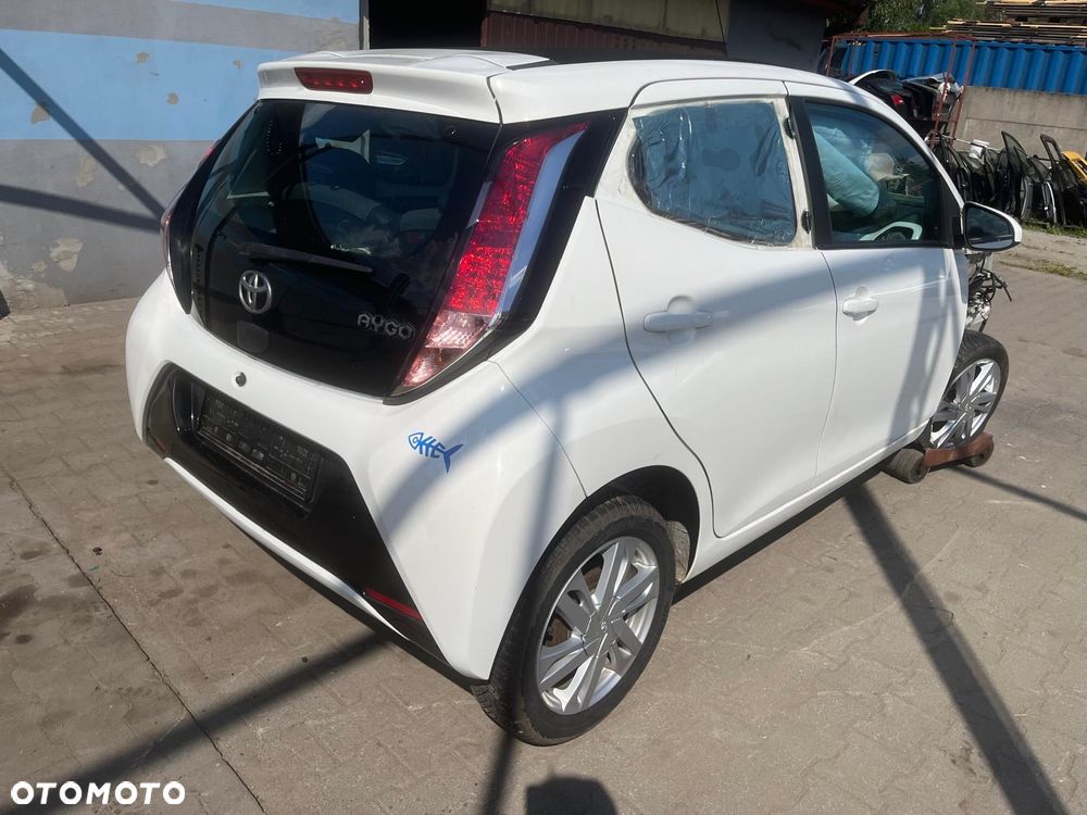 Toyota Aygo 1.0 VVT-i Sprint EU6 - 7