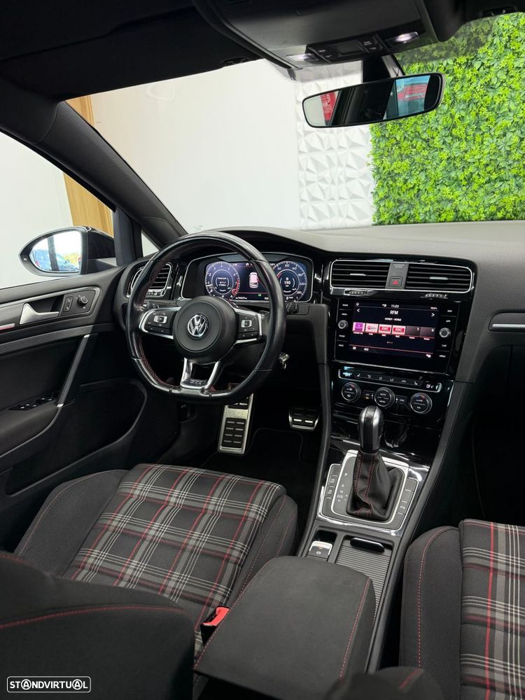 VW Golf 2.0 TSI GTI DSG Performance - 18