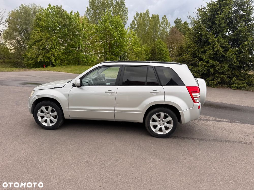 Suzuki Grand Vitara 1.9 DDiS Comfort + DPF Family - 6