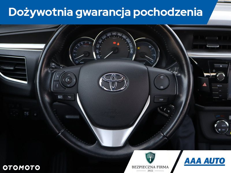 Toyota Corolla - 22