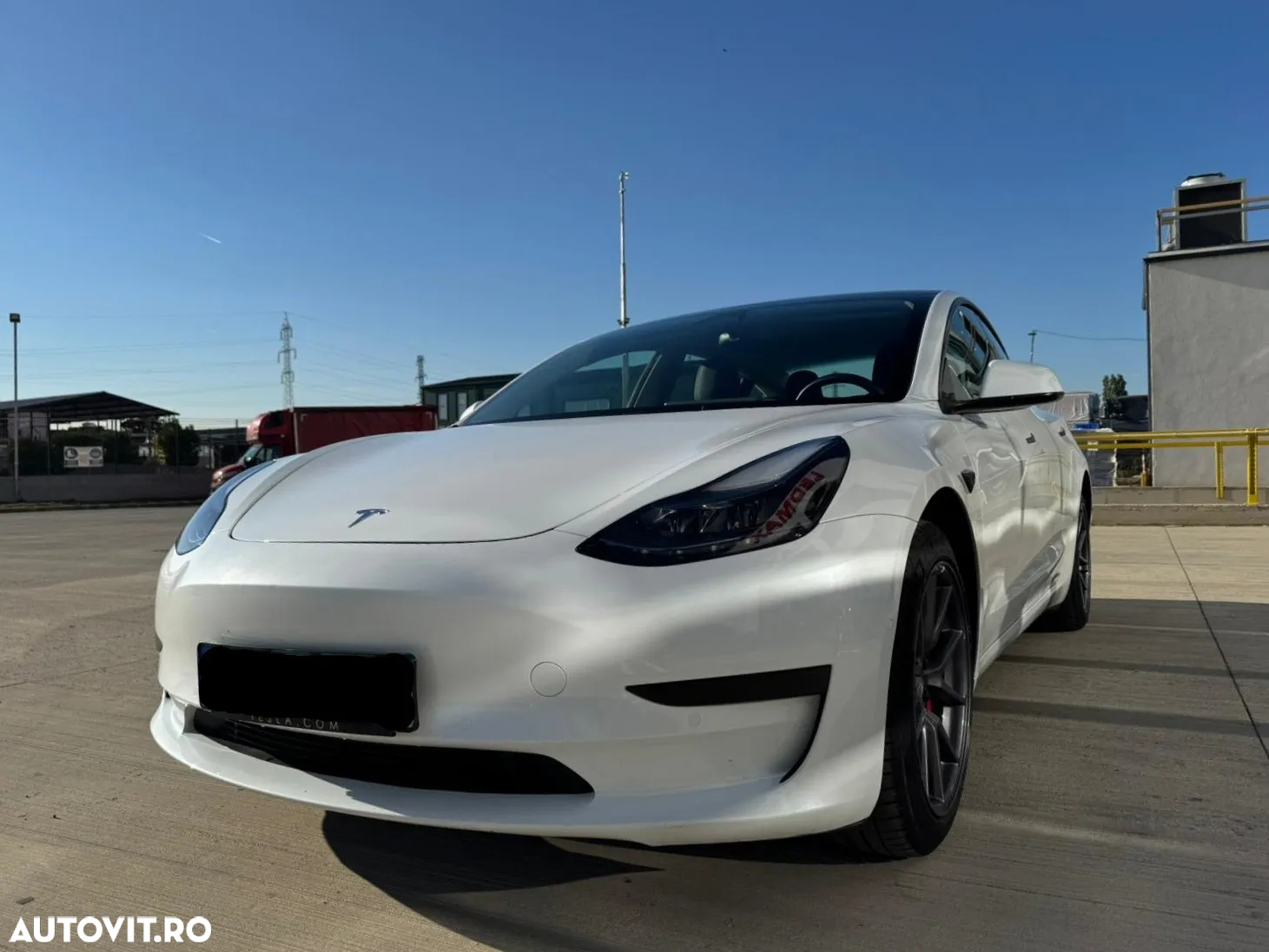 Tesla Model 3 Standard Reichweite Plus Hinterradantrieb - 2