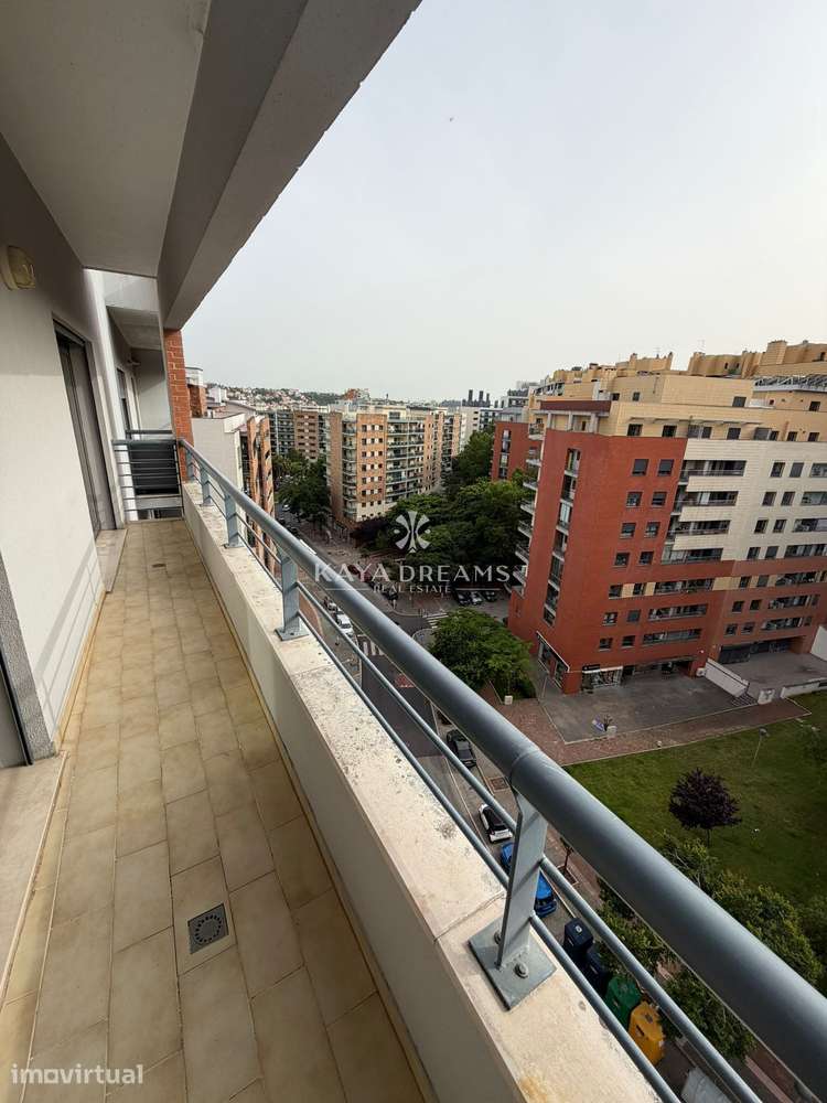 Excelente T2 na Urbanização Colinas do Cruzeiro em Odivelas - Grande imagem: 4/23