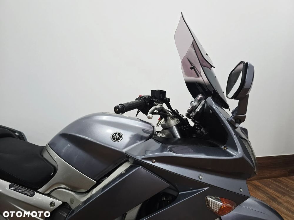 Yamaha FJR - 9
