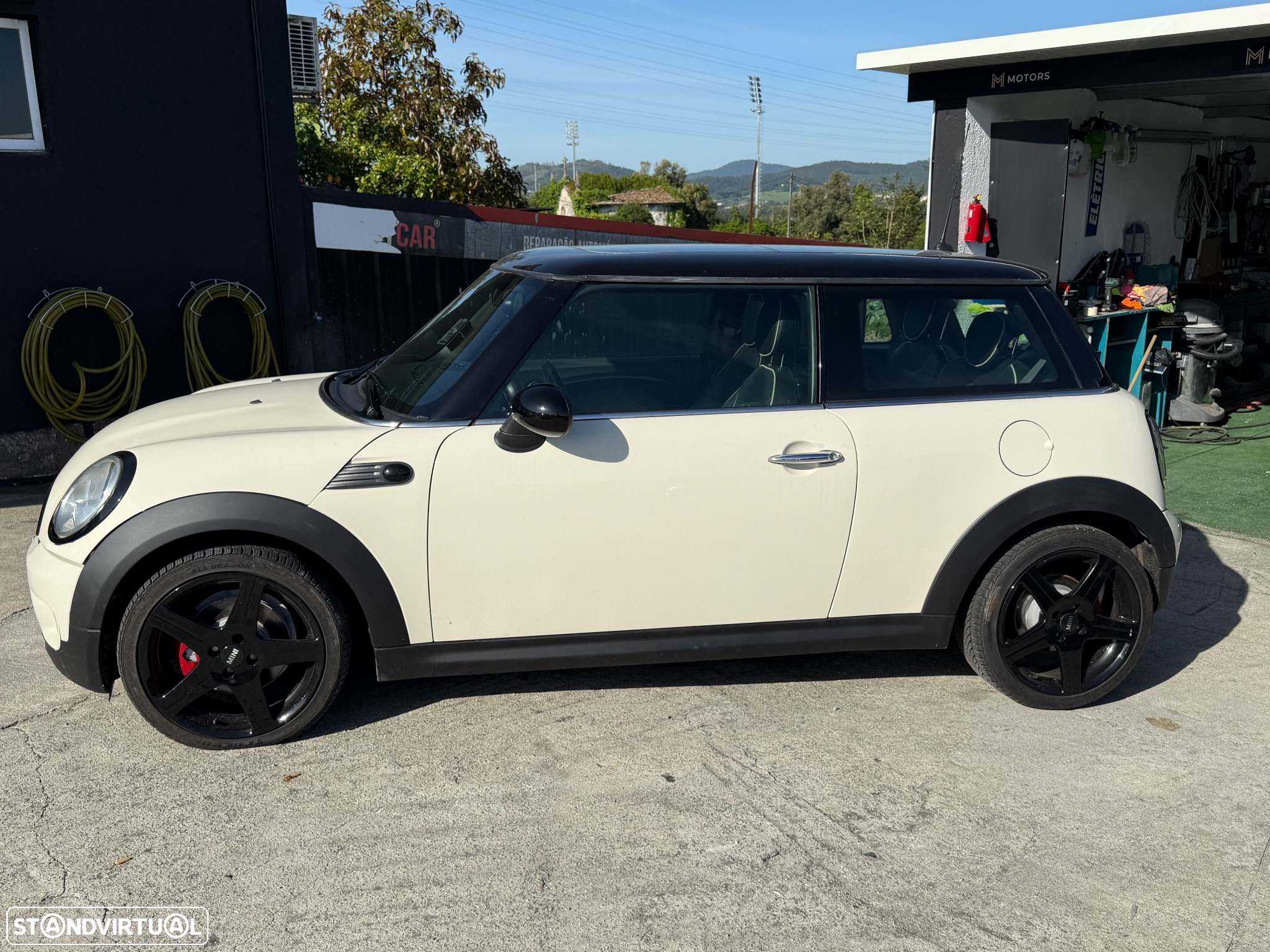 MINI 3 Portas Cooper D - 15