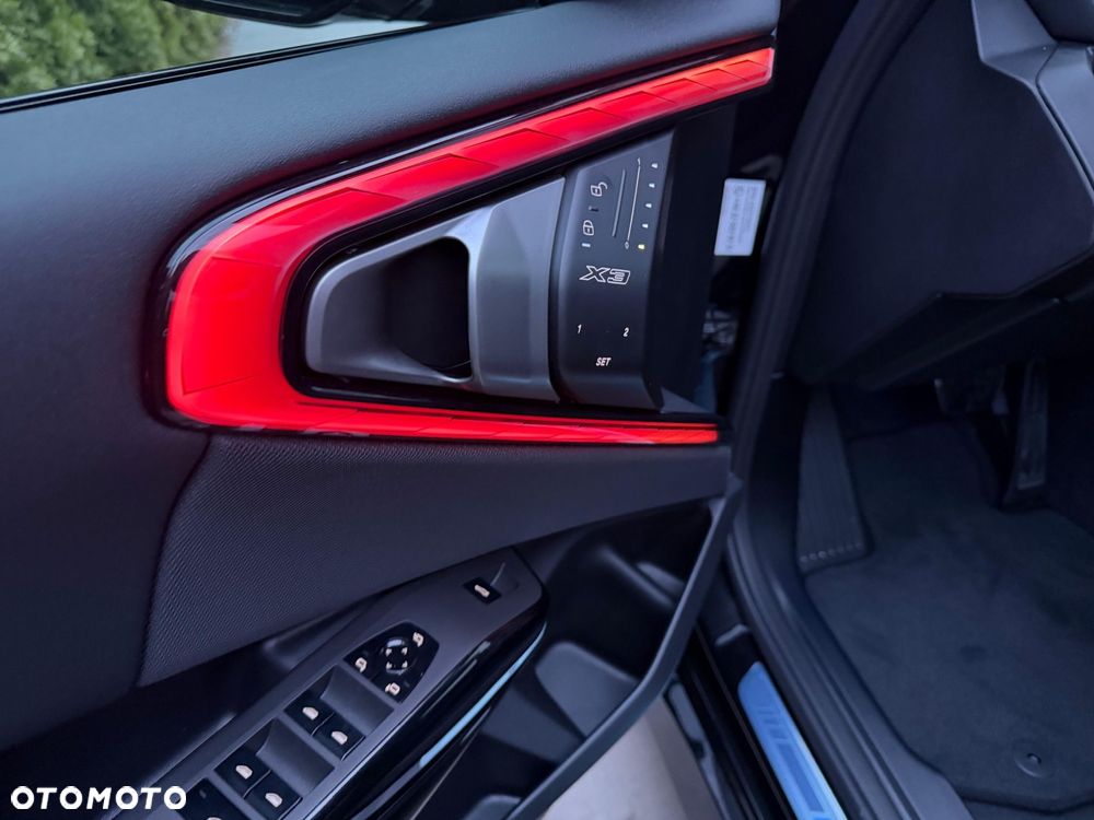 BMW X3 - 33