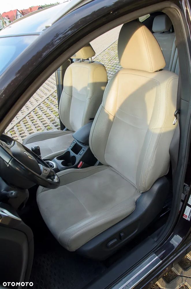 Nissan Qashqai 1.6 DCi 4x4 Tekna EU6 - 10