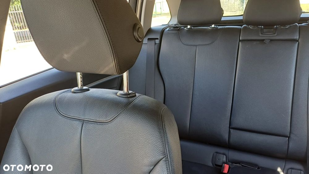 BMW Seria 3 2018 photo 5