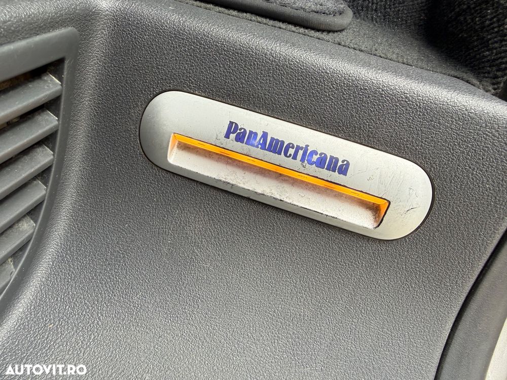 Volkswagen Multivan - 22
