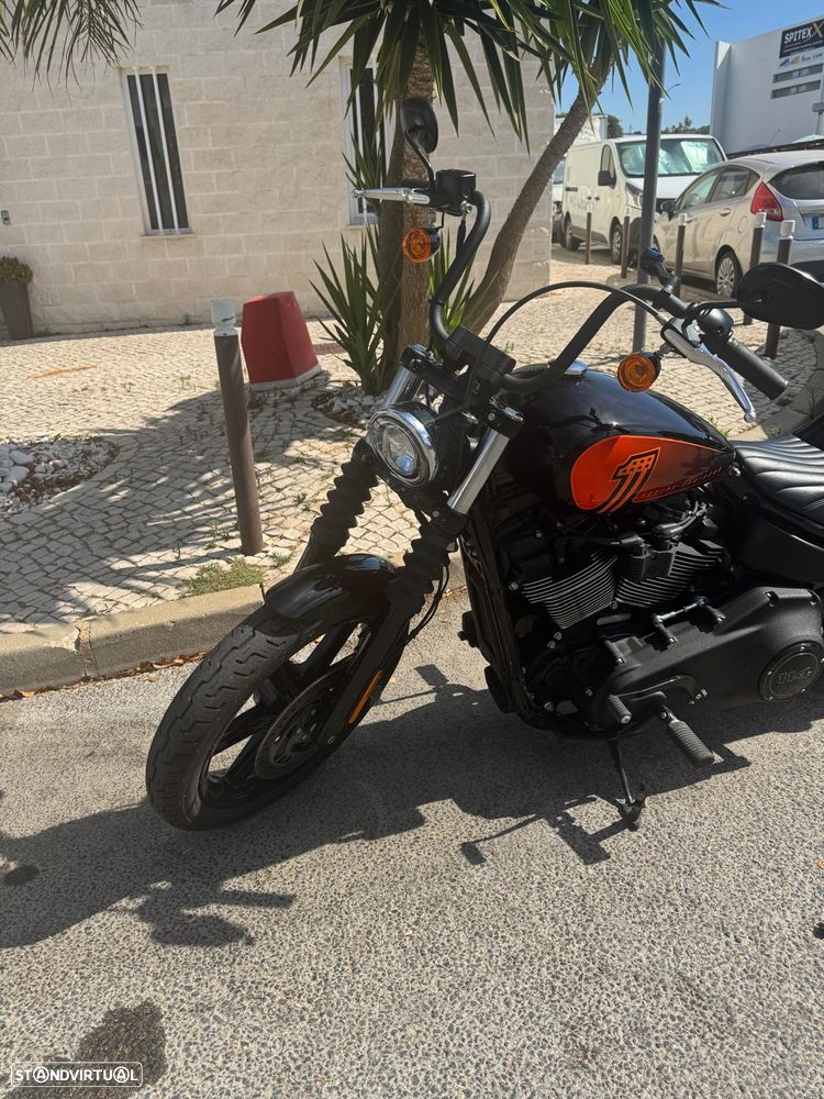 Harley-Davidson Street SOFTAIL FXBBS STREET BOB 114 - 12