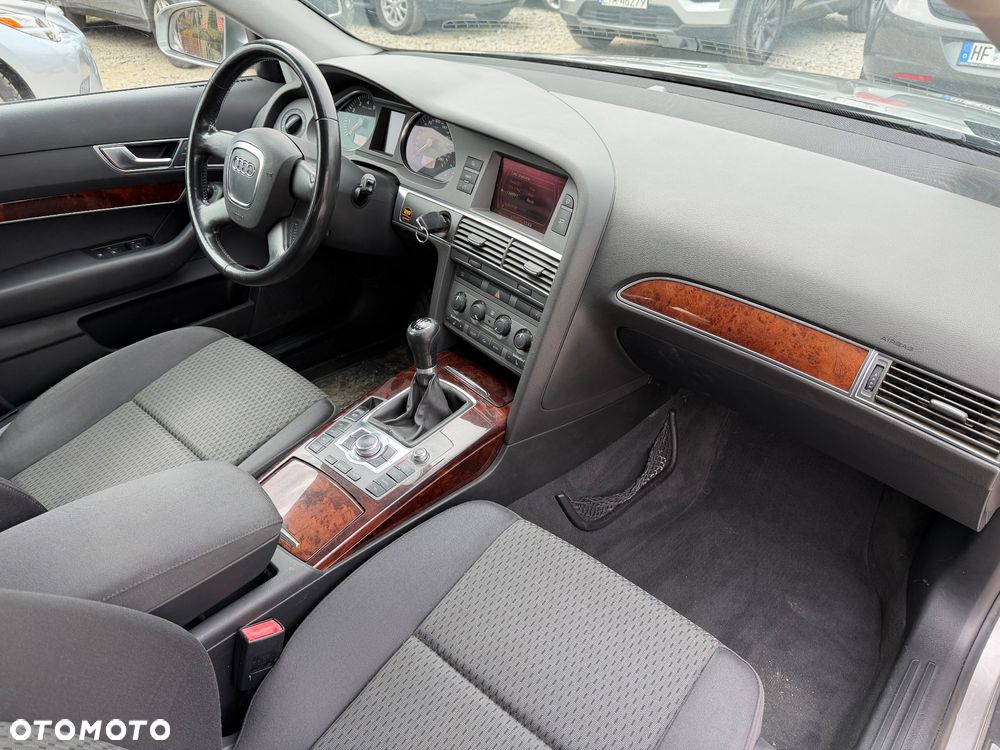 Audi A6 Avant 2.4 - 34