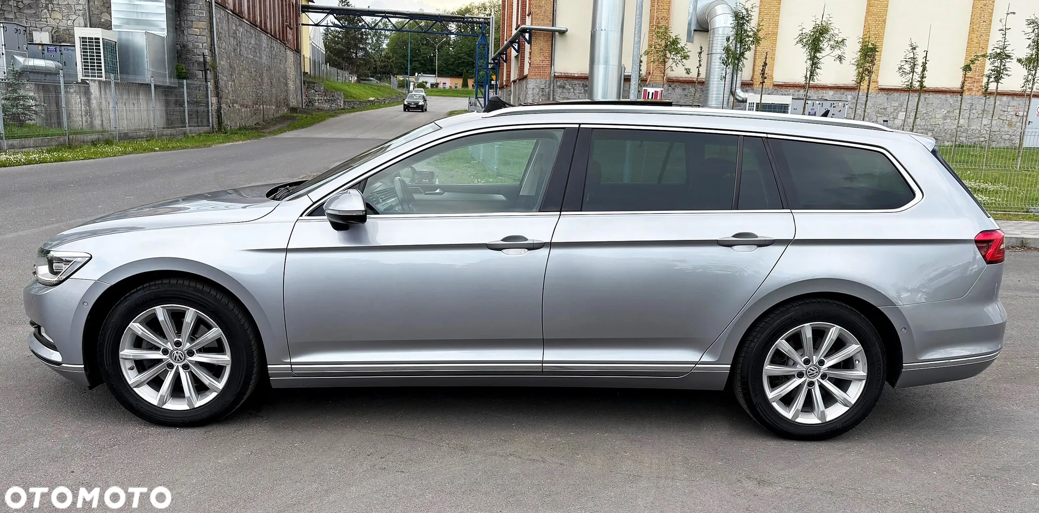 Volkswagen Passat 2.0 TDI BMT Highline - 13