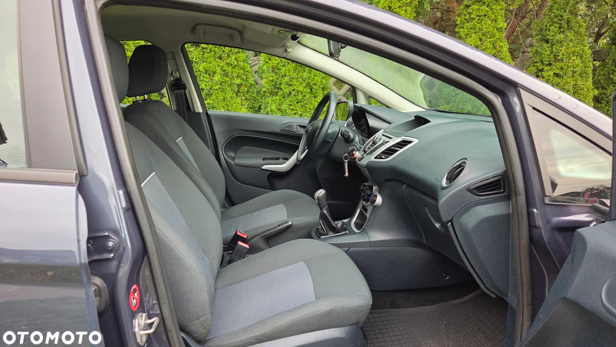 Ford Fiesta 1.4 TDCi Ambiente - 13