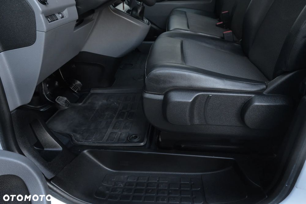 Opel Vivaro - 39