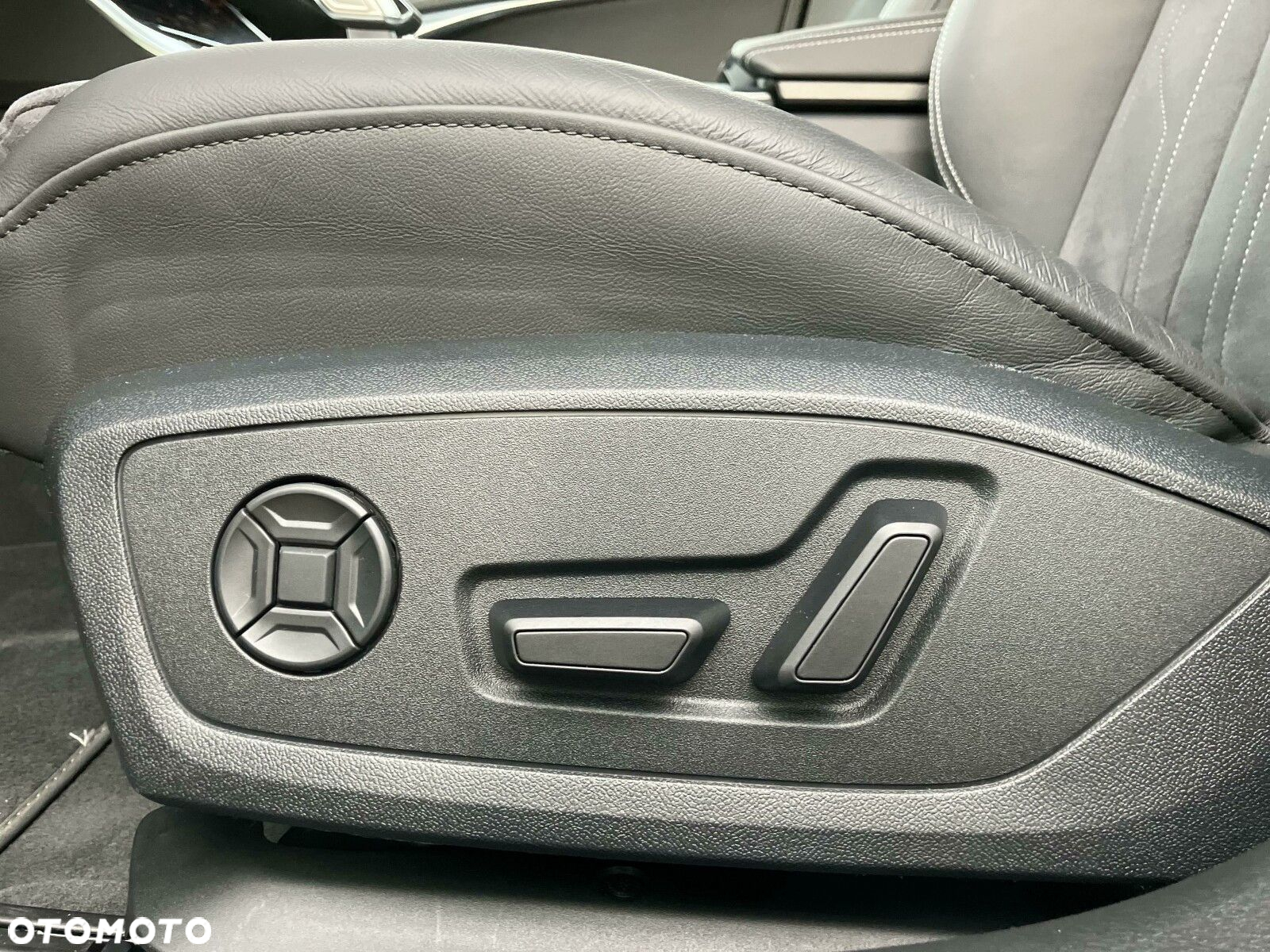 Audi A6 - 12