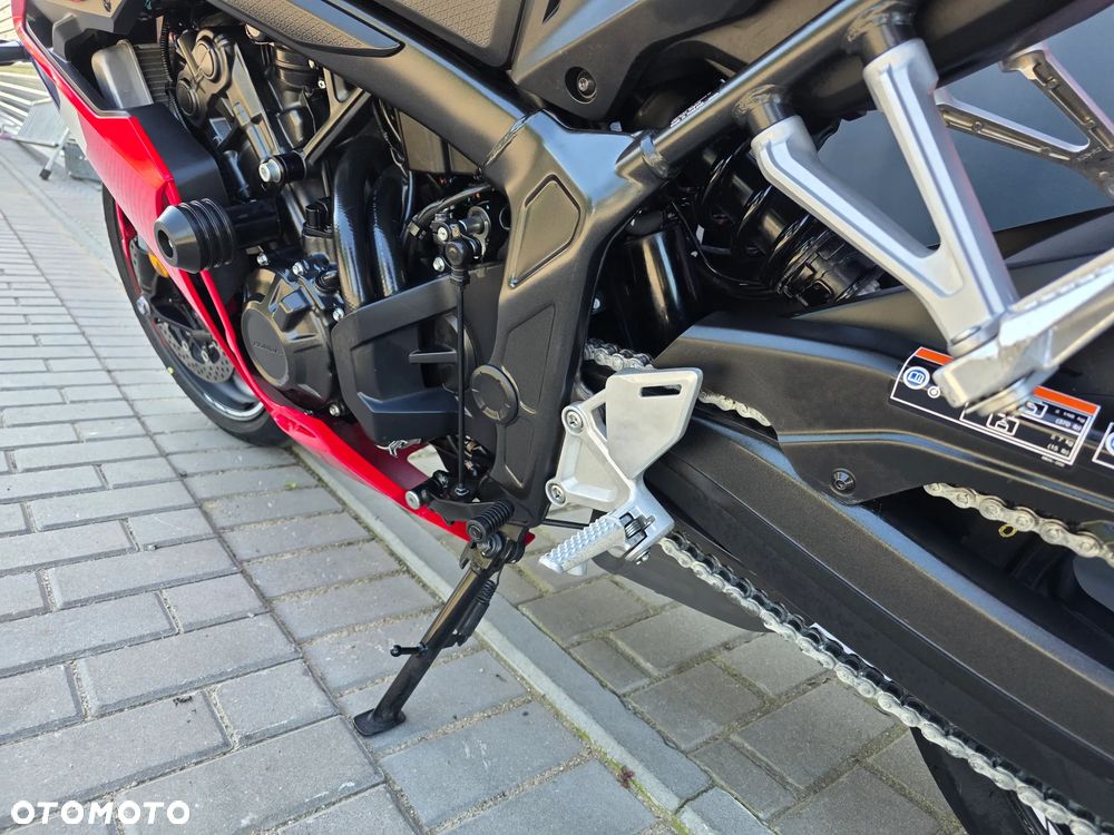 Honda CBR - 25