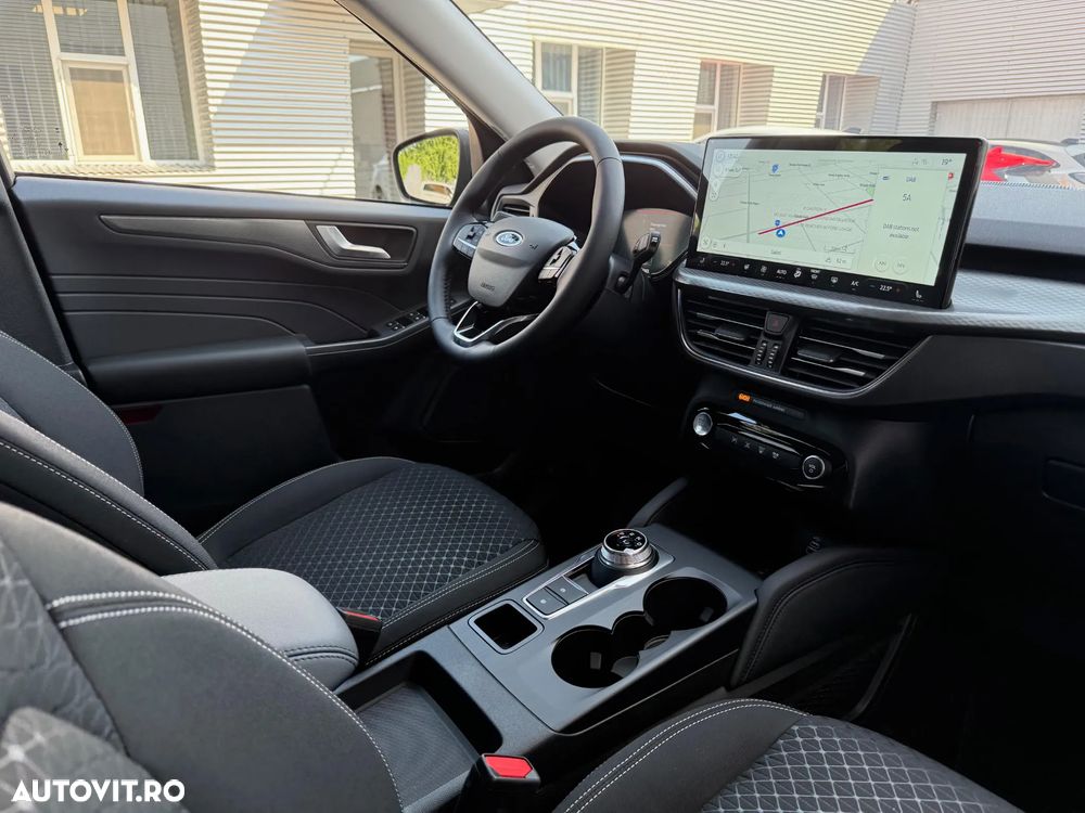 Ford Kuga - 8