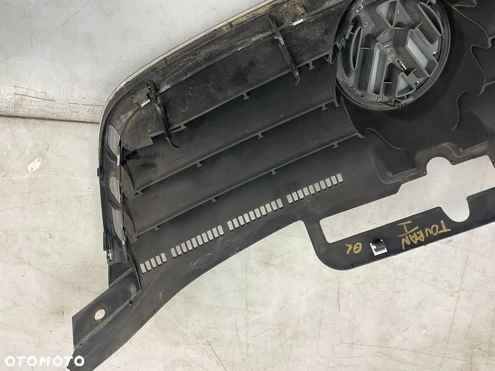 GRILL ZDERZAKA ATRAPA VW TOURAN I - 8