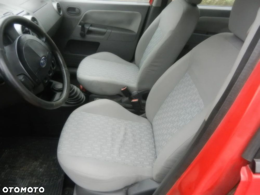 Ford Fusion 1.4 Ambiente - 13
