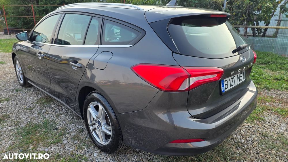 Ford Focus 1.5 EcoBlue Start-Stopp-System Aut. COOL&CONNECT DESIGN - 4