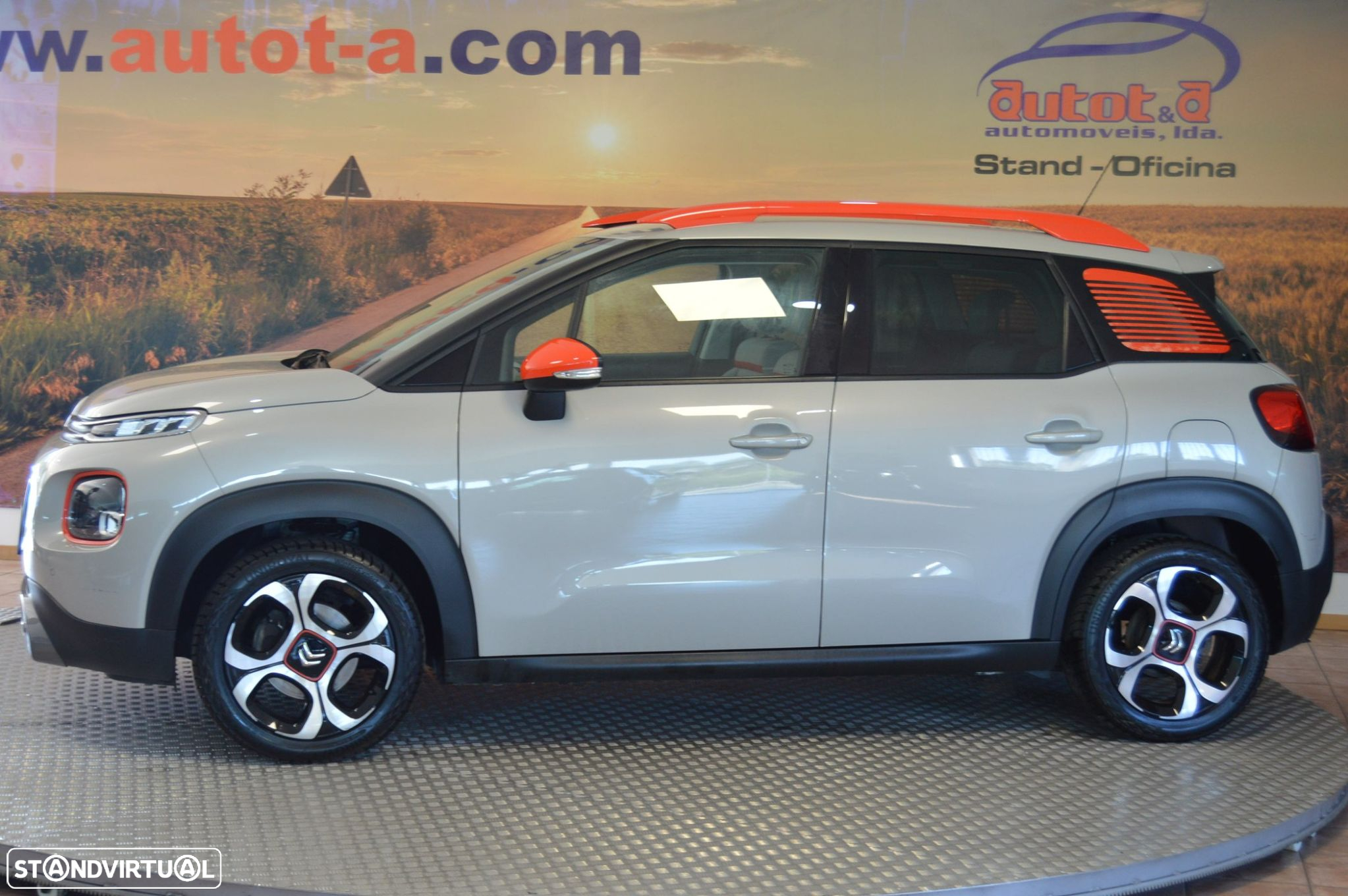 Citroën C3 Aircross 1.2 PureTech Shine - 2