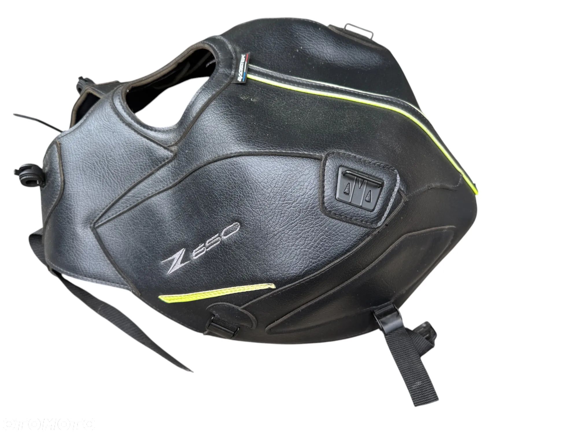 Skóra na zbiornik paliwa Kawasaki Z 650   17-24R - 1