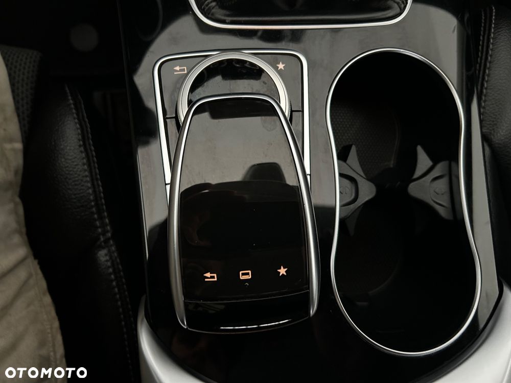 Mercedes-Benz Klasa C 200 (BlueTEC) d T Exclusive - 35