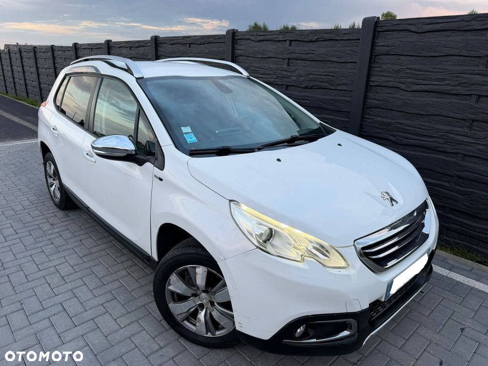 Peugeot 2008 1.6 BlueHDi Style - 28