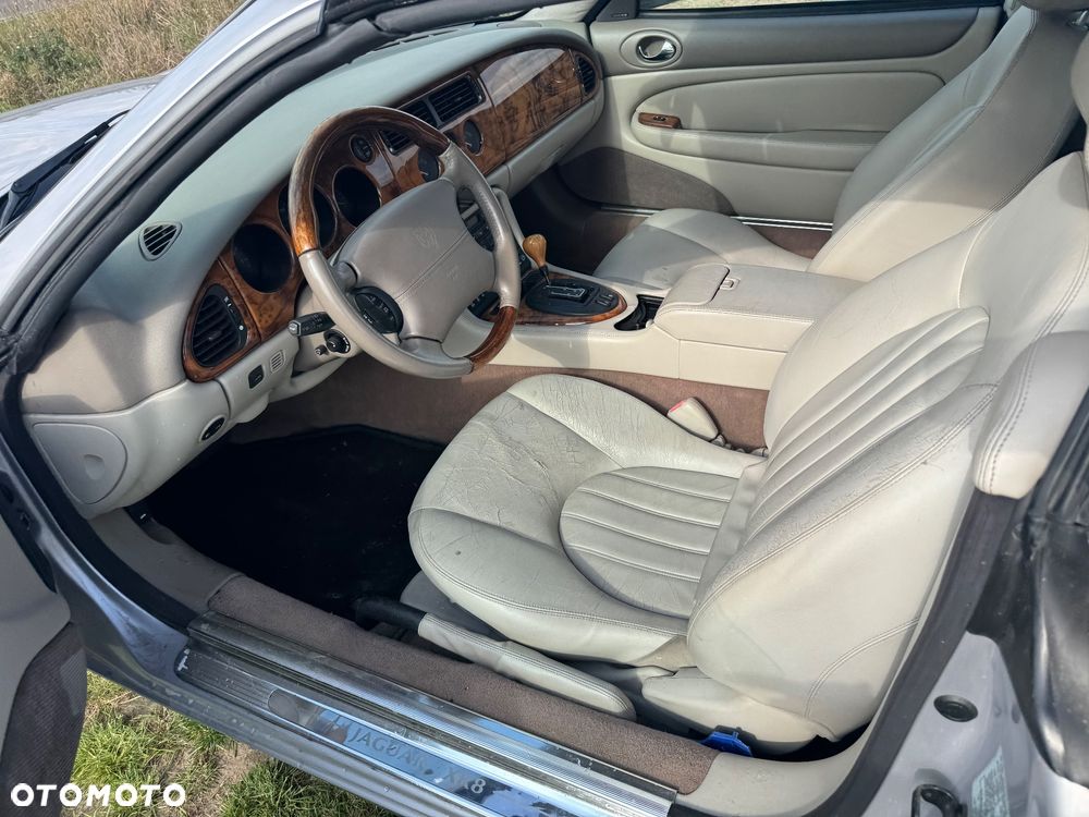 Jaguar XK8 4.0 - 14