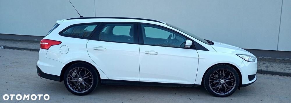 Ford Focus 1.5 TDCi Titanium - 8