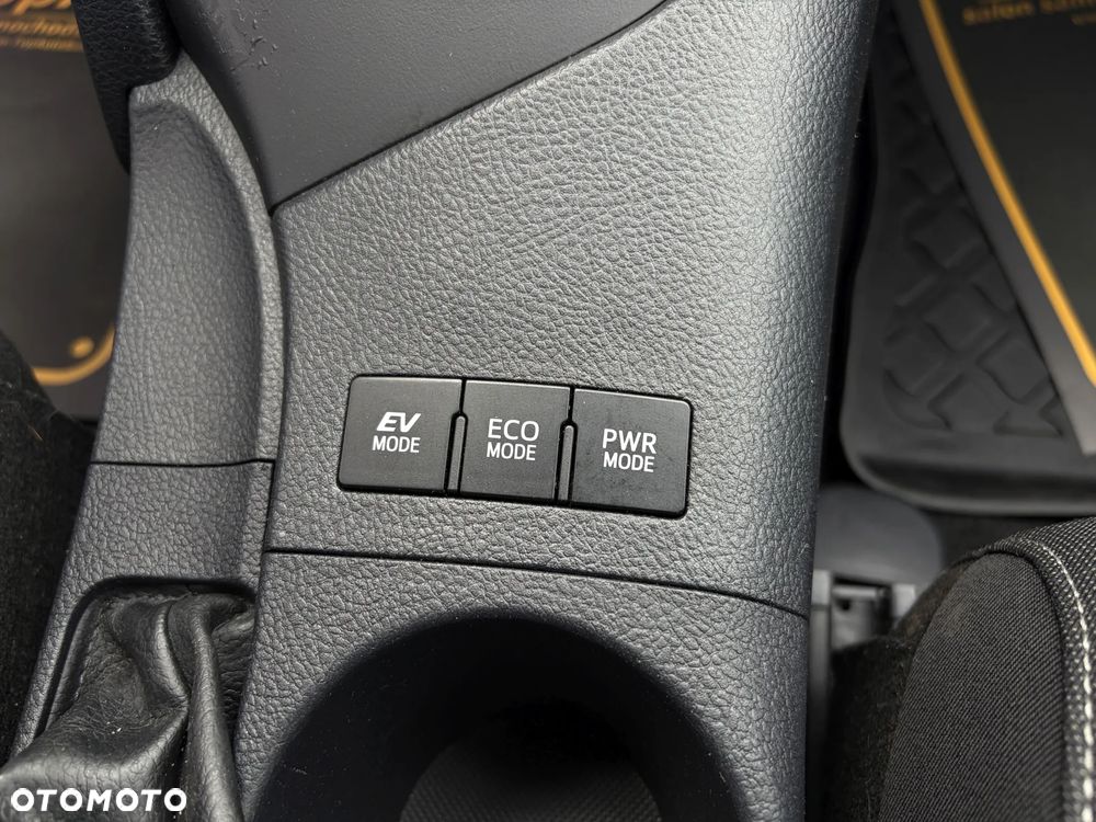 Toyota Auris 1.8 HSD Prestige - 34