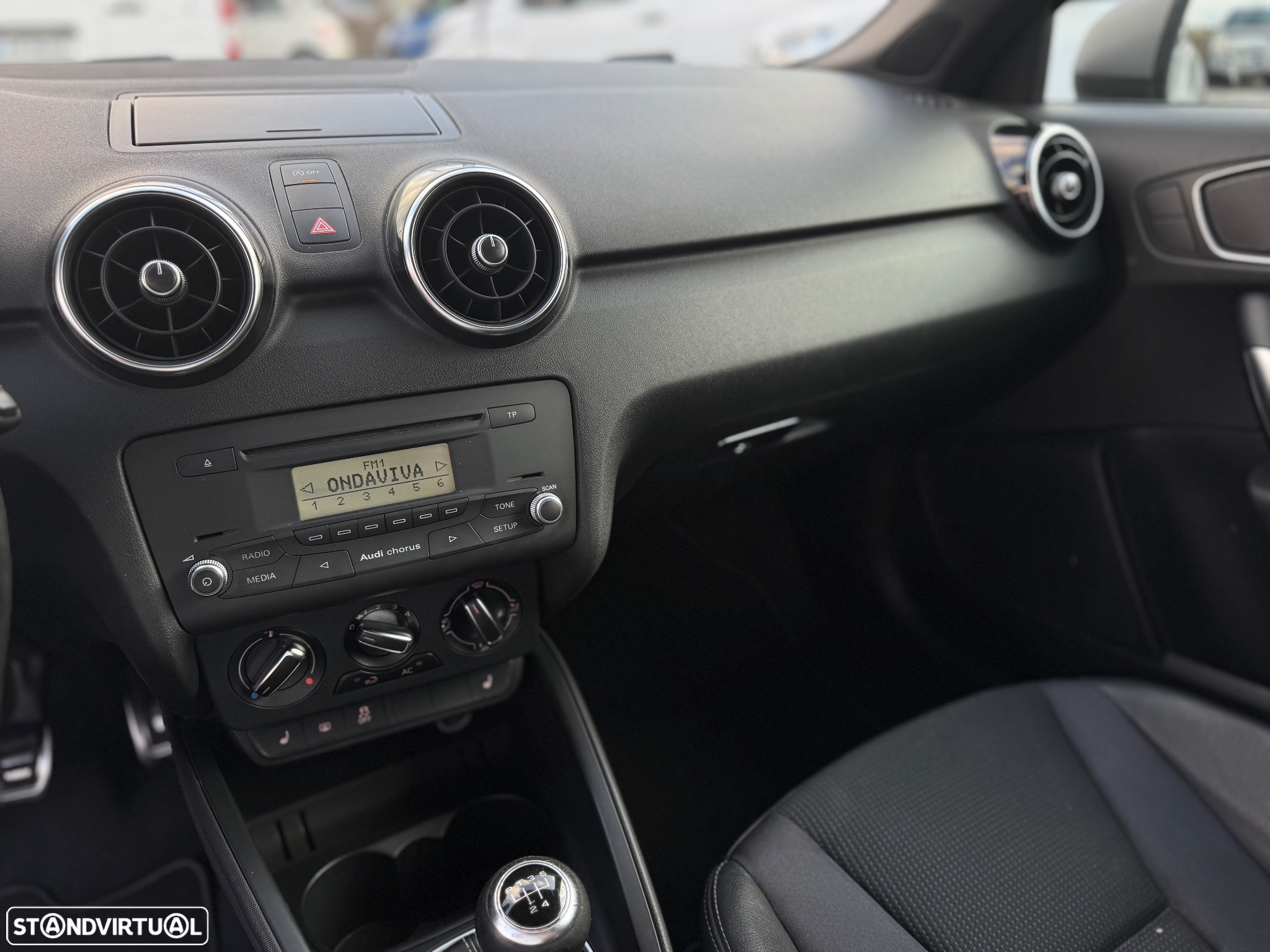 Audi A1 1.6 TDI S-line - 14