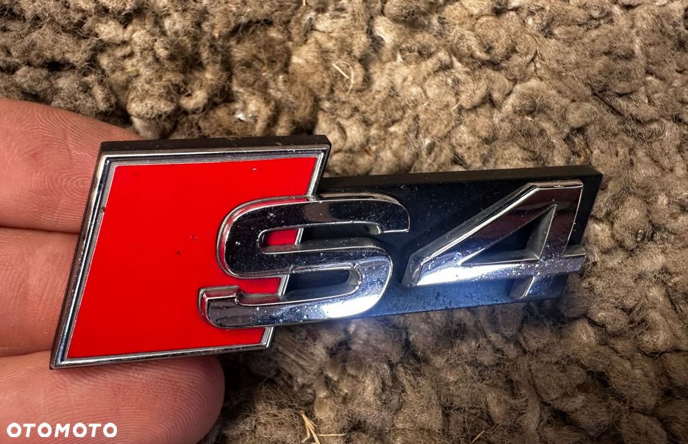 napis emblemat grill przód audi a4 s4 b9 - 4