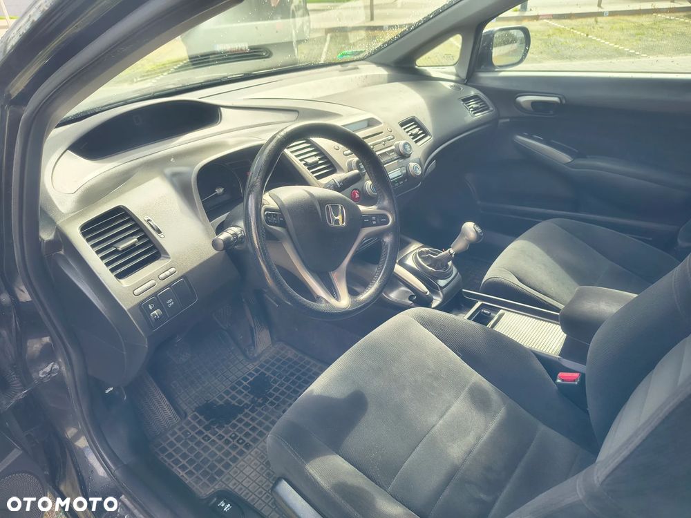 Honda Civic 1.8 Executive - 5