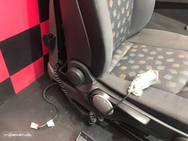 Banco Traseiro  Mercedes-Benz Vito Autocarro (W639) - 4