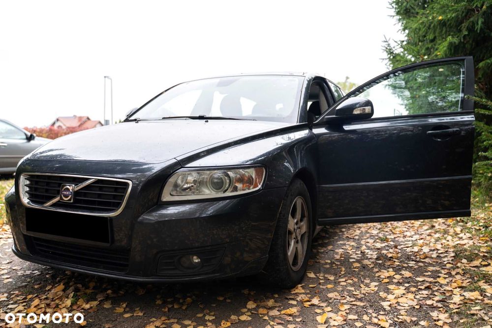 Volvo V50