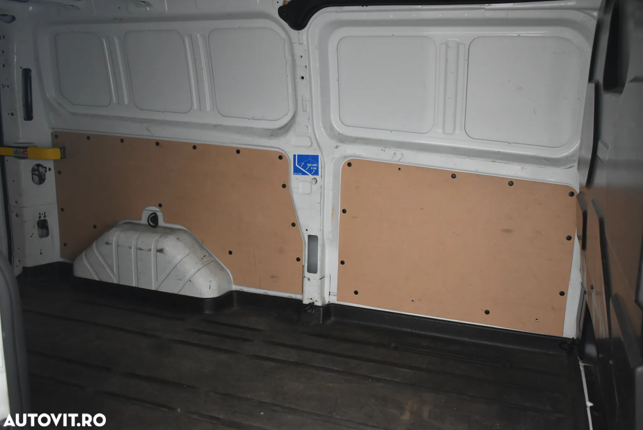 Ford Transit Custom - 11