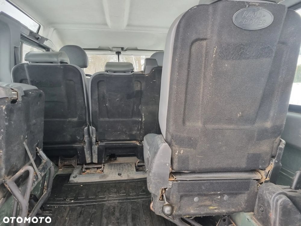 Land Rover Defender - 8