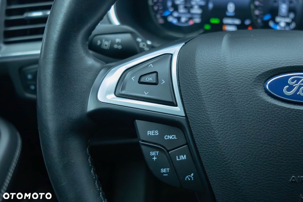 Ford S-Max 2.5 Duratec FHEV TITANIUM - 14