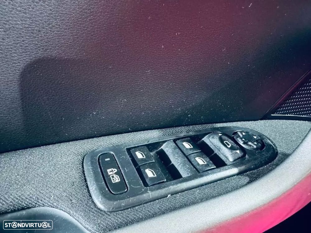 Peugeot 308 1.6 HDi Executive - 15