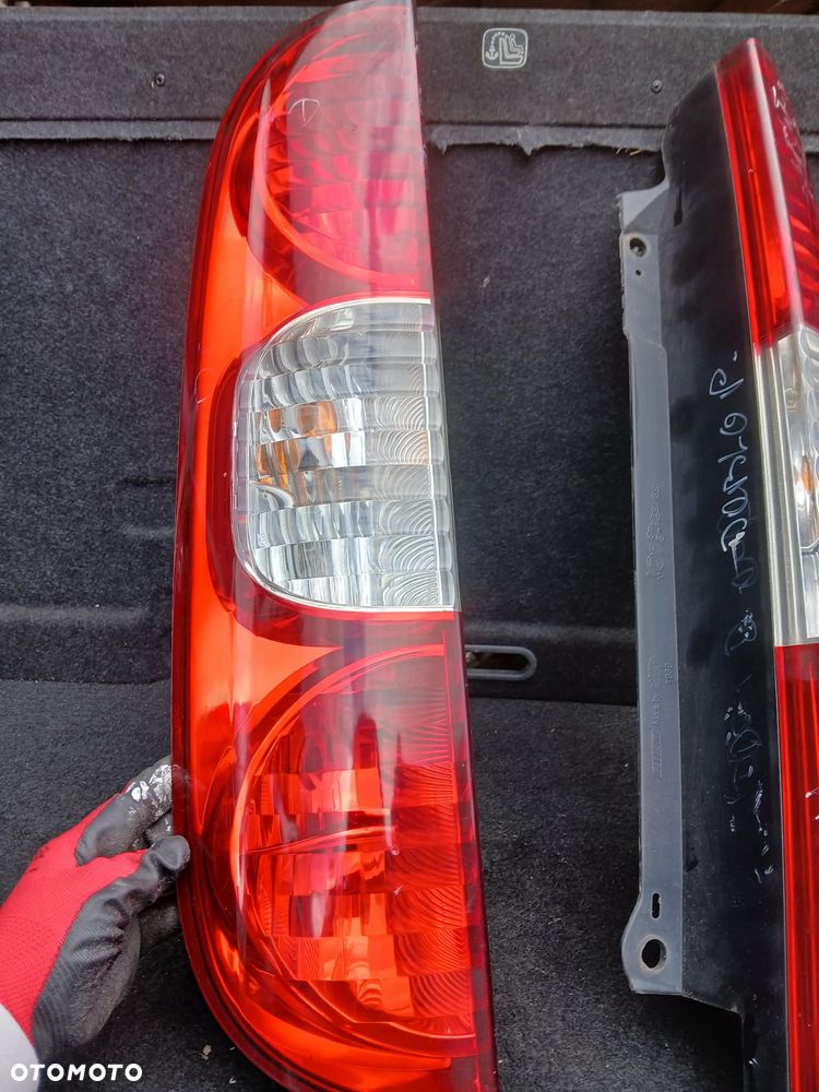Fiat Doblo Lampa tylna lewa, prawa - 1