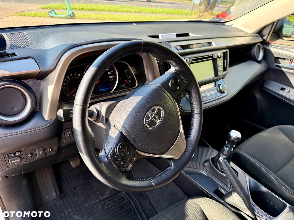 Toyota RAV4 2.0 Premium 4x4 - 8