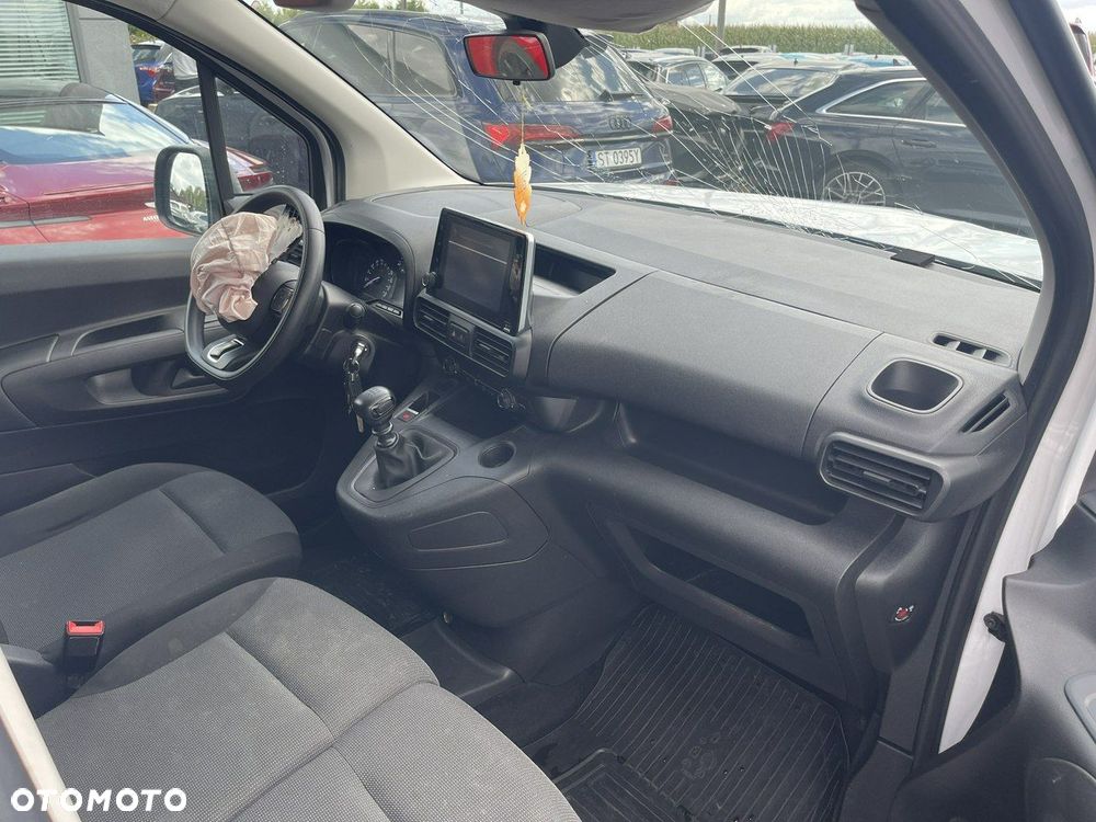 Toyota Proace City - 10