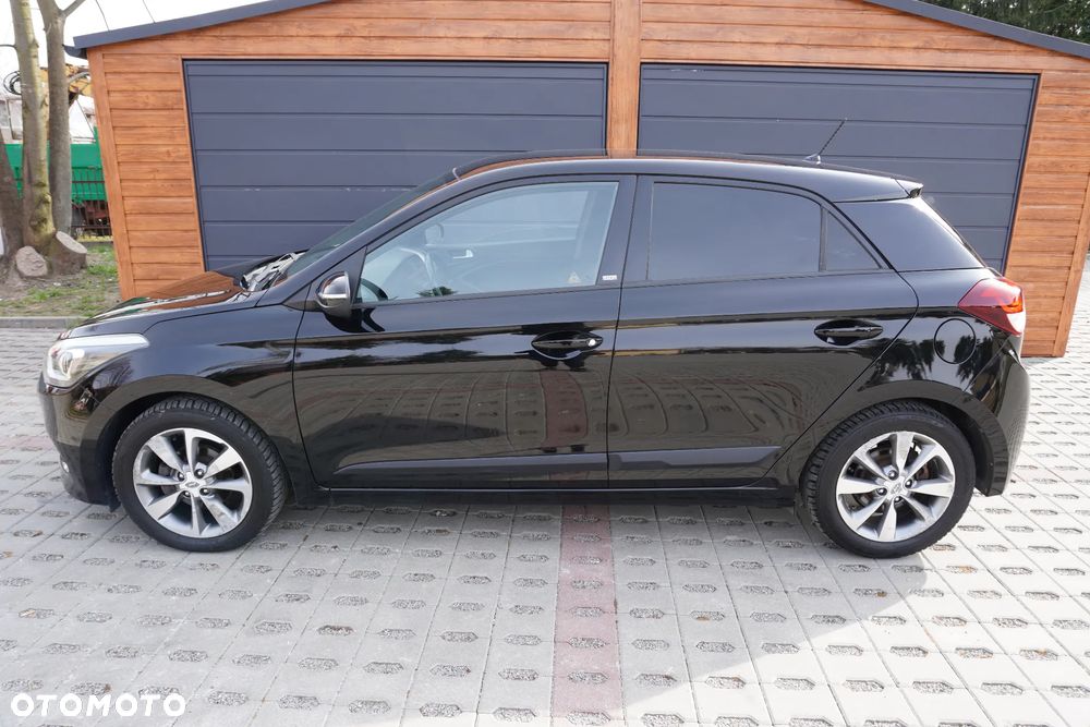 Hyundai i20 1.2 YES Gold - 3