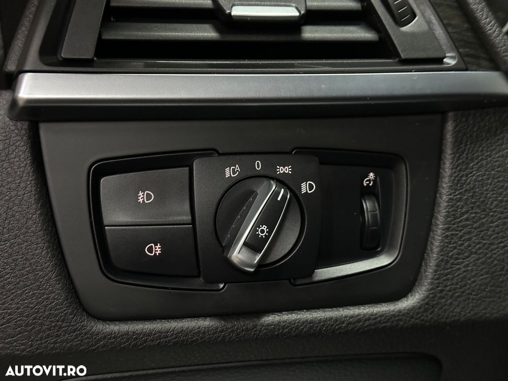 BMW Seria 3 320d Aut. Modern Line - 14