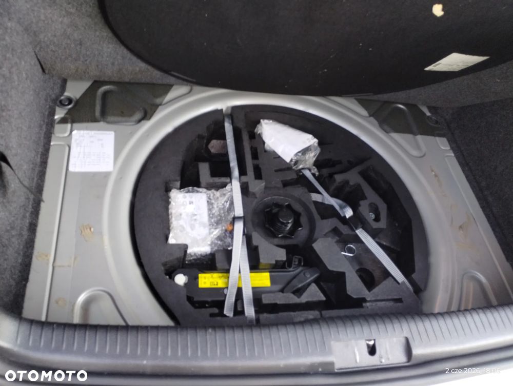Volkswagen Golf 1.6 United - 19