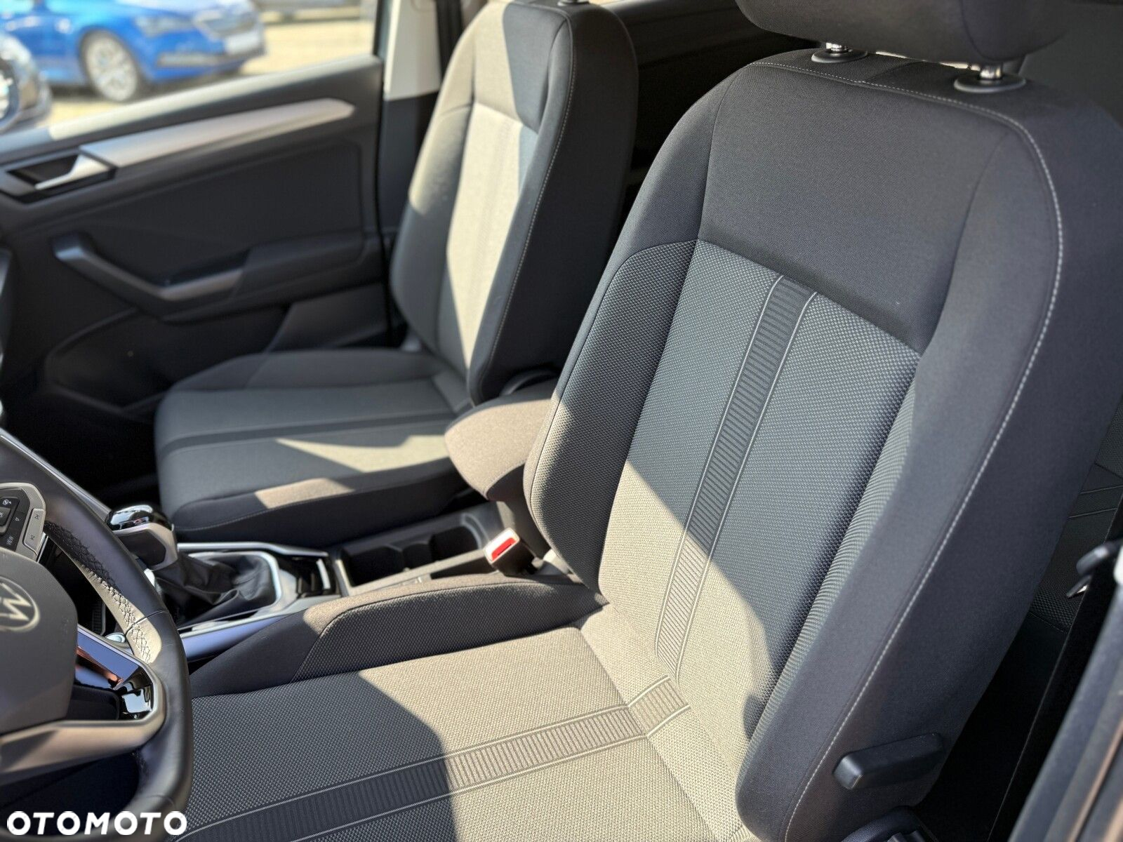 Volkswagen T-Roc 1.5 TSI Life DSG - 19
